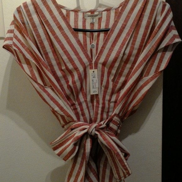 Max Studio Top in Red and White Size XS. New with Tags - Picture 7 of 8